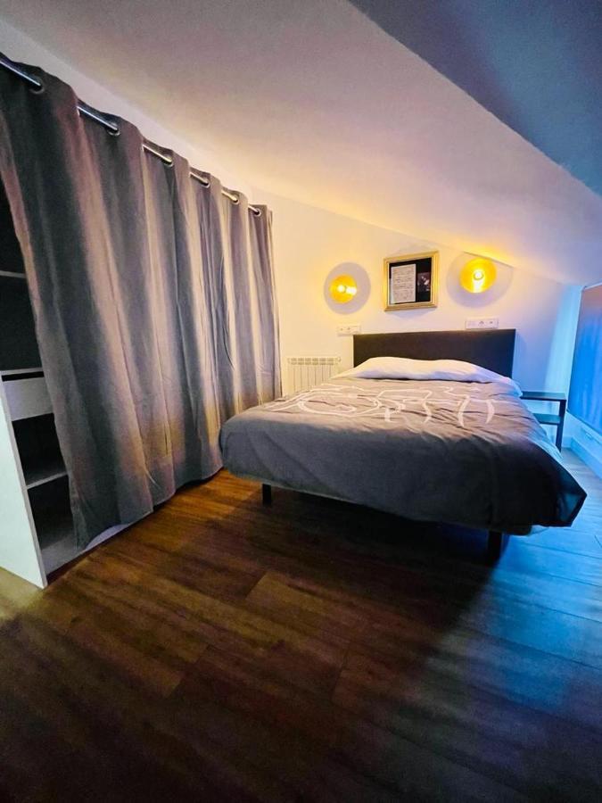 La Casa Del Rock Daire Aranda de Duero Dış mekan fotoğraf